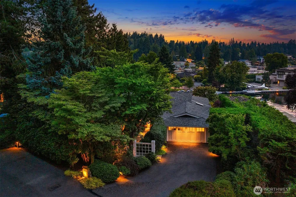 3135 Hunts Point Circle Hunts Point, WA 98004
