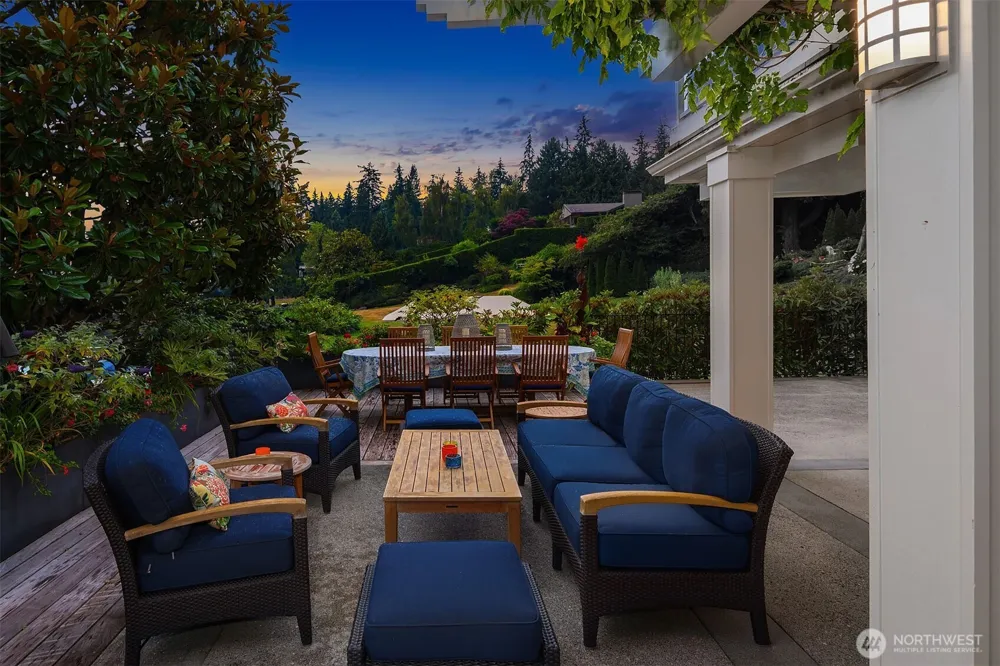 3135 Hunts Point Circle Hunts Point, WA 98004