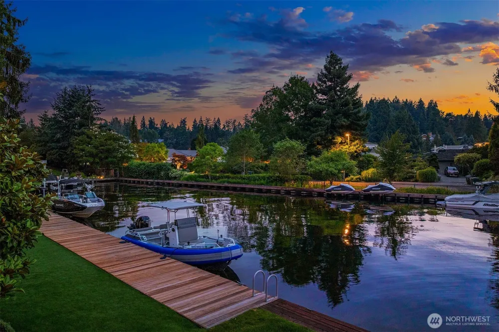 3135 Hunts Point Circle Hunts Point, WA 98004
