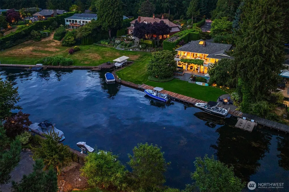 3135 Hunts Point Circle Hunts Point, WA 98004
