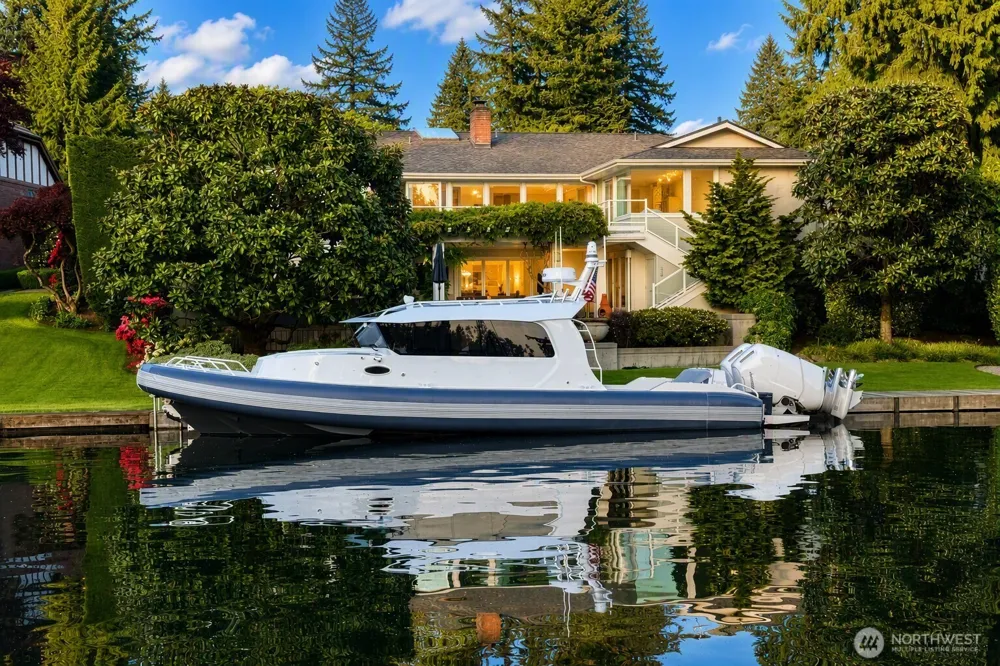 3135 Hunts Point Circle Hunts Point, WA 98004
