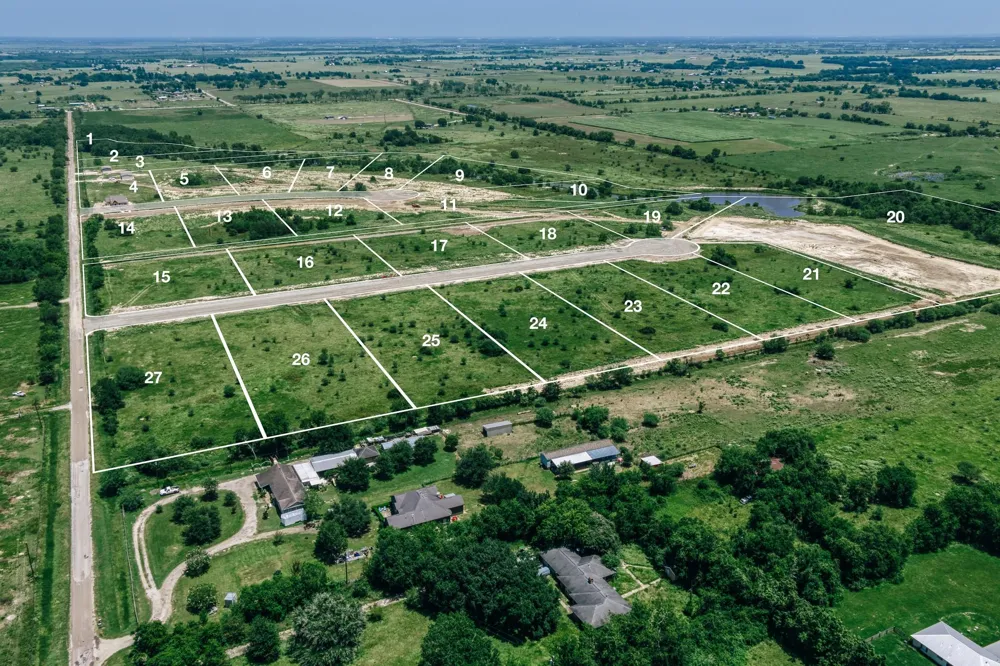 1000 Cottonwood Bend Lane Waller, TX 77484