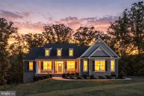 80 HOPEWELL DRIVE
