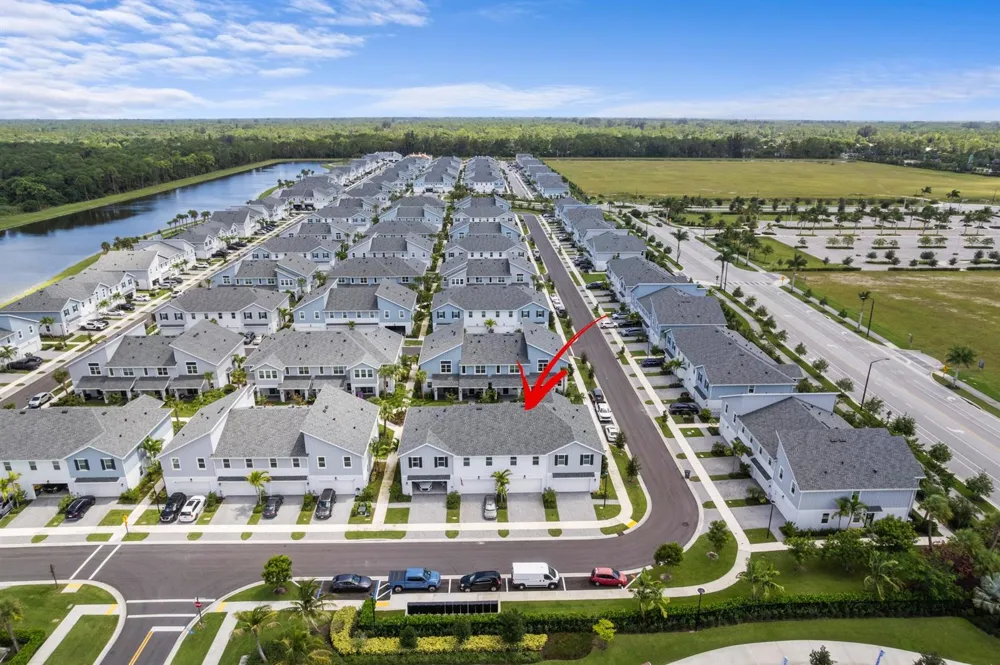 4147 S Longwood Lake Square Westlake, FL 33470