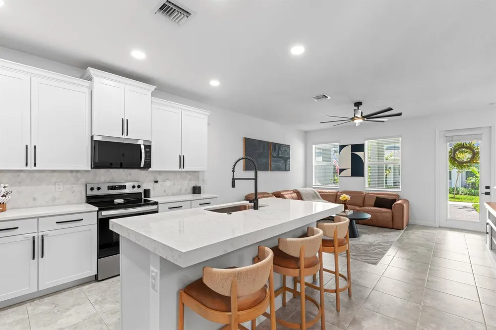 4147 S Longwood Lake Square Westlake, FL 33470