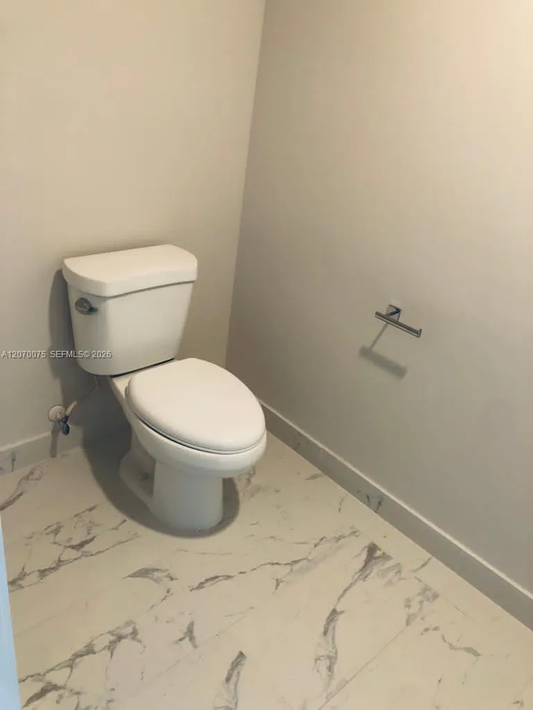 2505 NE 193 St #4206 Aventura, FL 33180