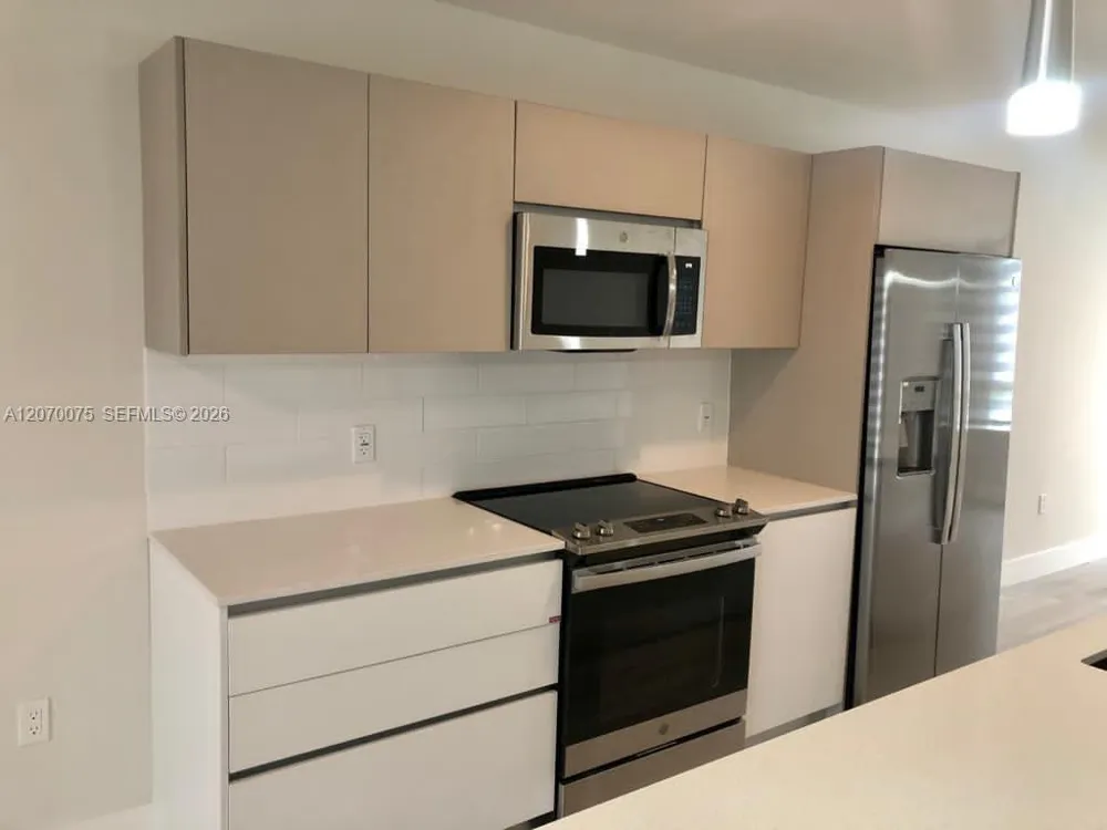 2505 NE 193 St #4206 Aventura, FL 33180