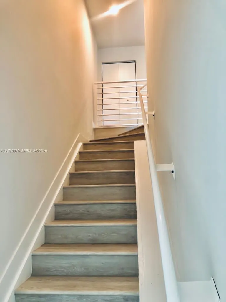 2505 NE 193 St #4206 Aventura, FL 33180