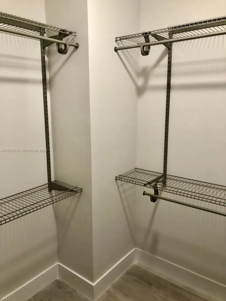 2505 NE 193 St #4206 Aventura, FL 33180