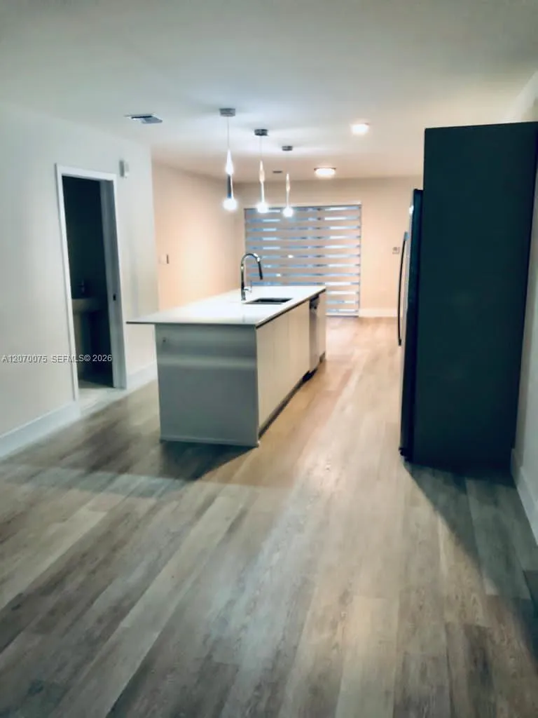 2505 NE 193 St #4206 Aventura, FL 33180
