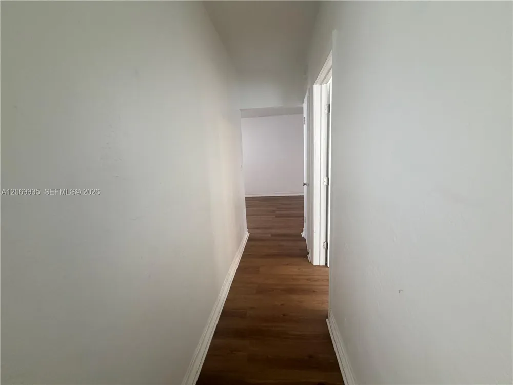 433 Santander Ave #1 Coral Gables, FL 33134