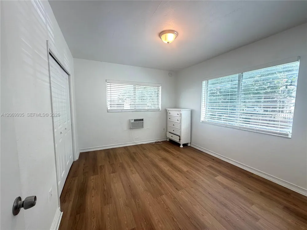 433 Santander Ave #1 Coral Gables, FL 33134