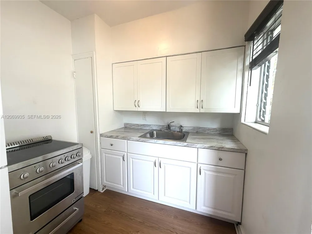 433 Santander Ave #1 Coral Gables, FL 33134