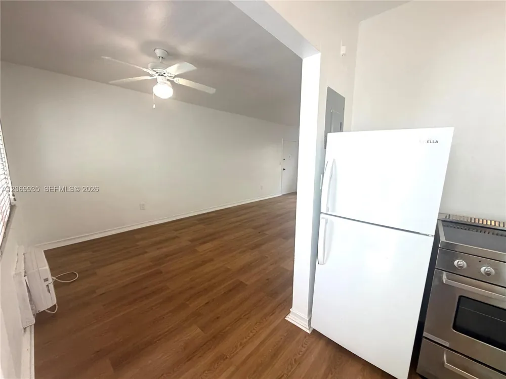 433 Santander Ave #1 Coral Gables, FL 33134