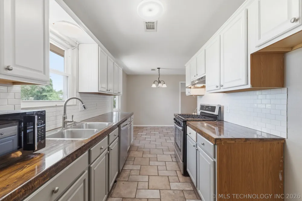 10812 Sheridan Road Sperry, OK 74073