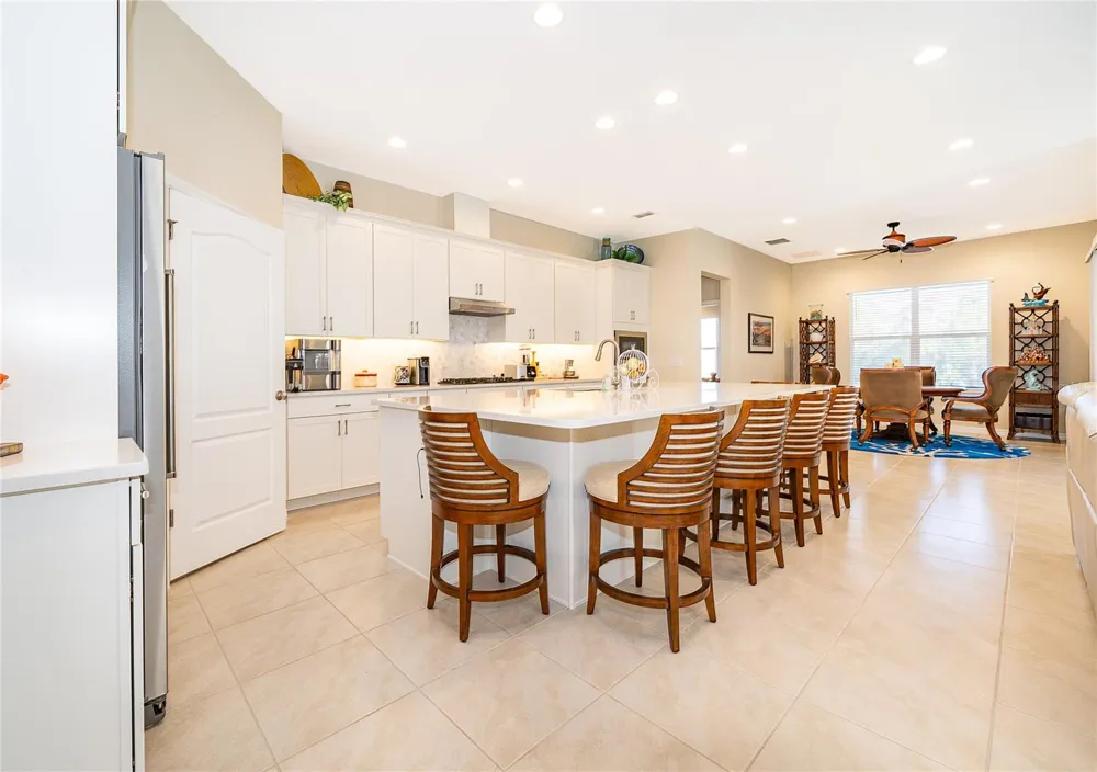 7789 FOUR SEASONS BOULEVARD Kissimmee, FL 34747