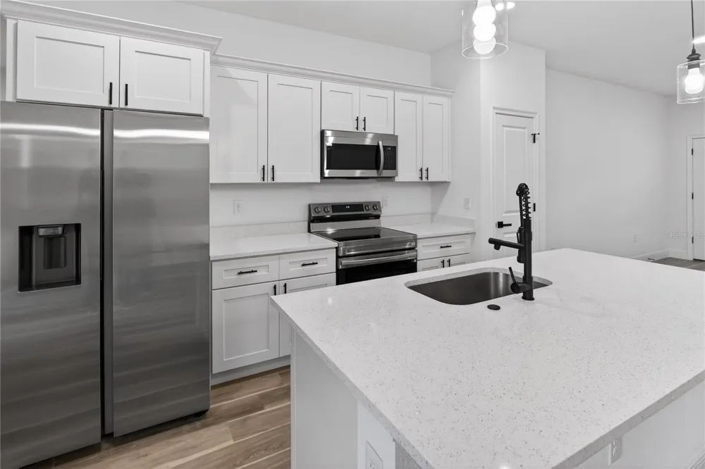 1852 W QUAKER LANE Citrus Springs, FL 34434