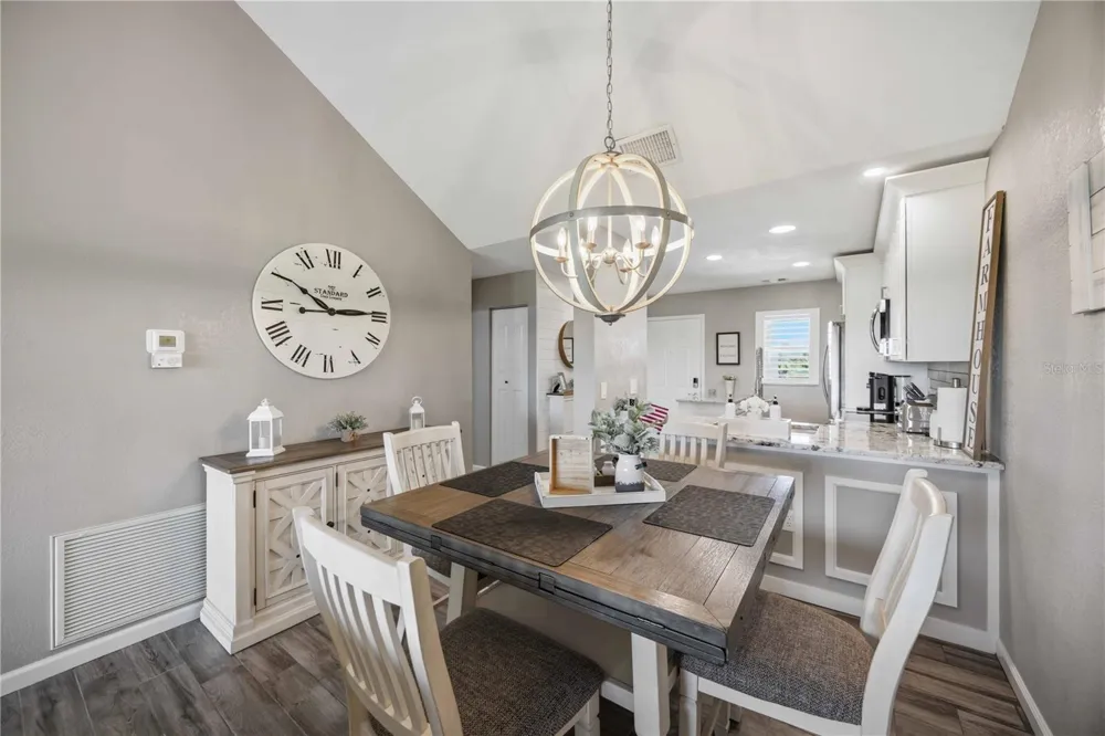406 CERROMAR CIRCLE #328 Venice, FL 34293