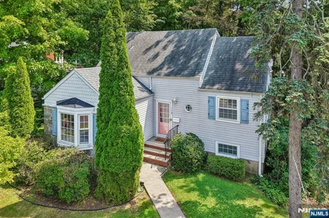 112 Fairview Avenue