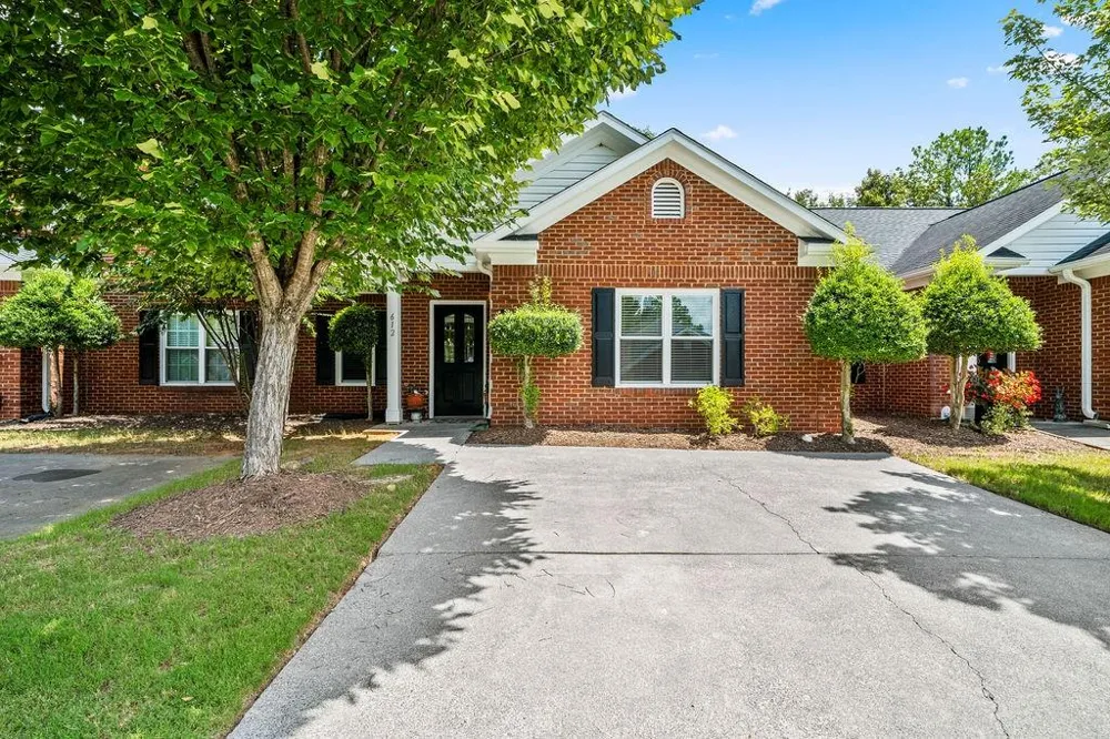 612 Manor Way Cartersville, GA 30120