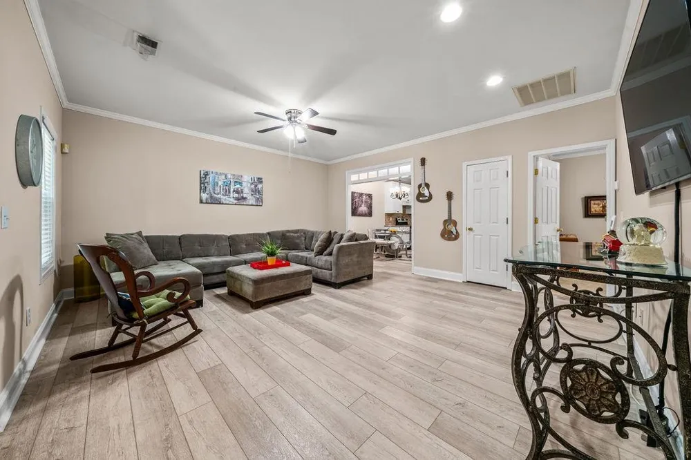 612 Manor Way Cartersville, GA 30120
