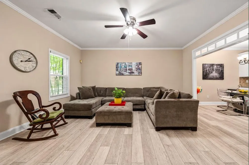 612 Manor Way Cartersville, GA 30120