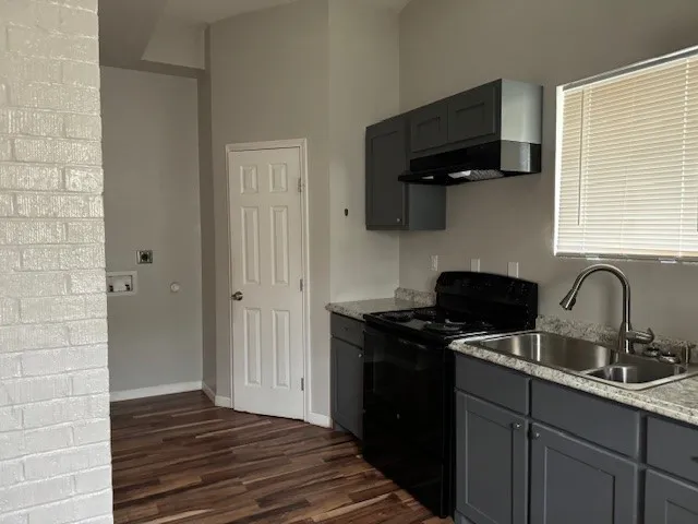 2932 Haynie #D Street Fort Worth, TX 76112