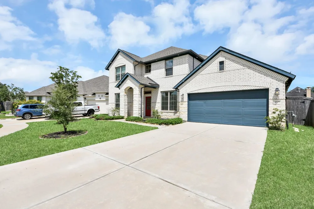 4707 Great Acre Lane Fresno, TX 77545