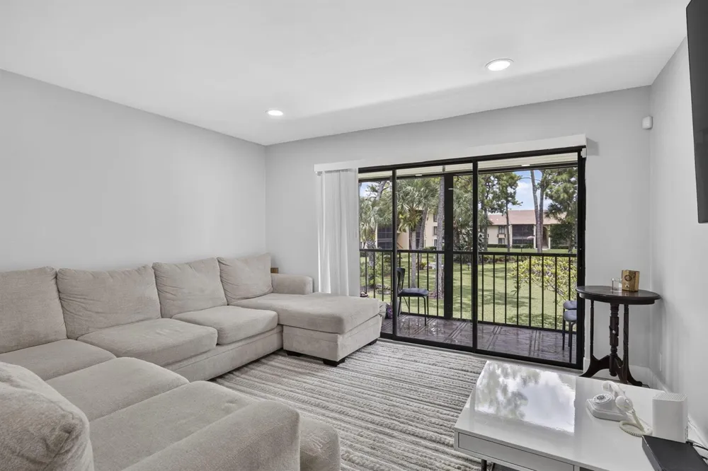 820 Sky Pine Way #H2 