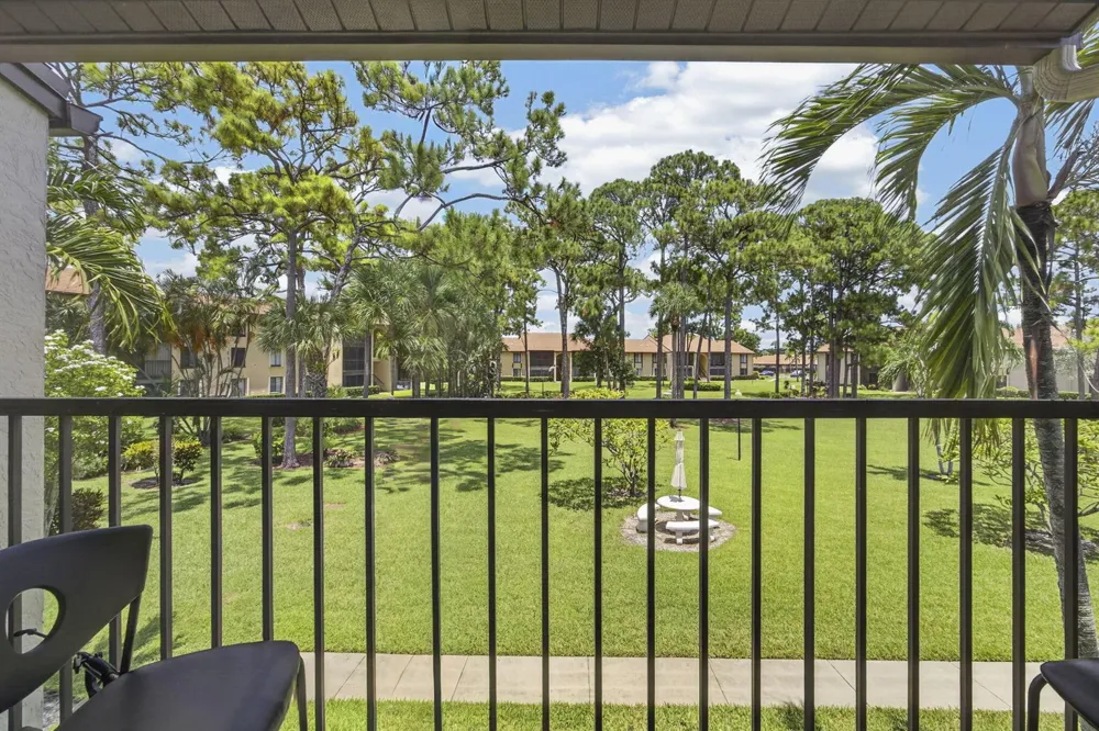 820 Sky Pine Way #H2 