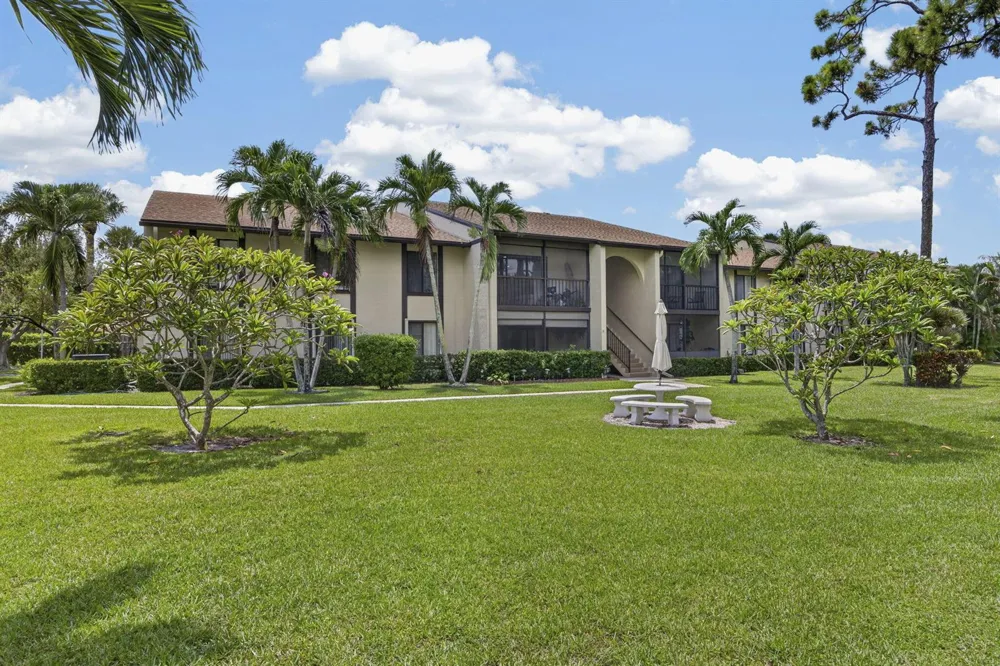 820 Sky Pine Way #H2 