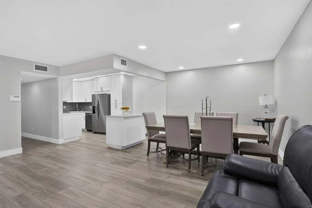 820 Sky Pine Way #H2 