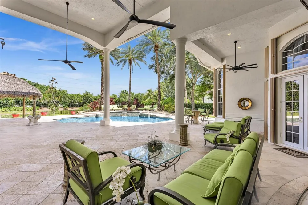 3828 Pine Lake Dr Weston, FL 33332