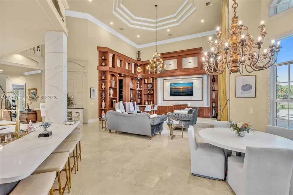 3828 Pine Lake Dr Weston, FL 33332