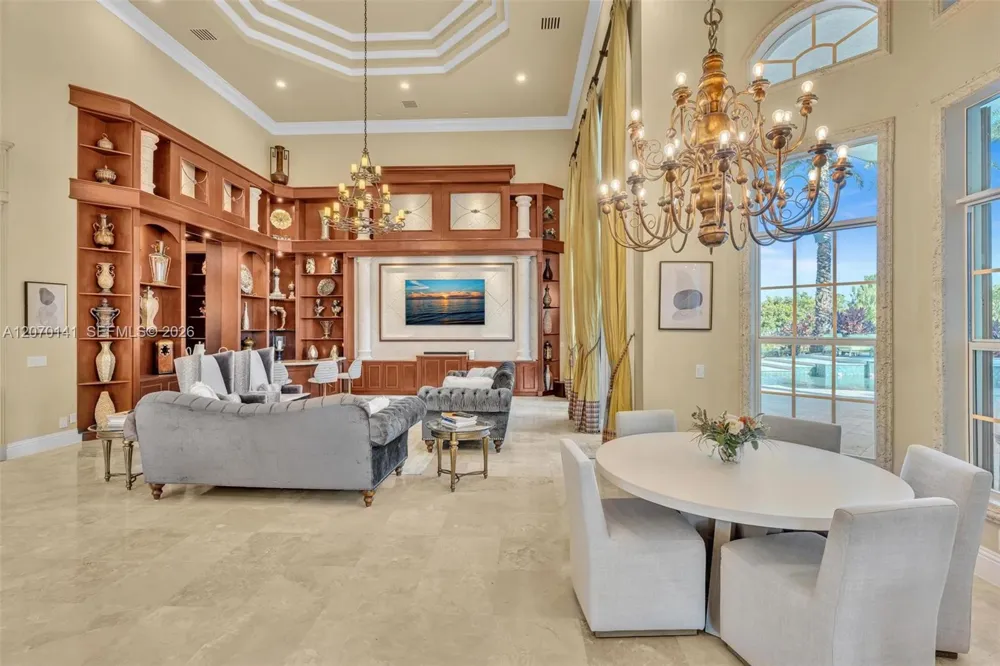 3828 Pine Lake Dr Weston, FL 33332