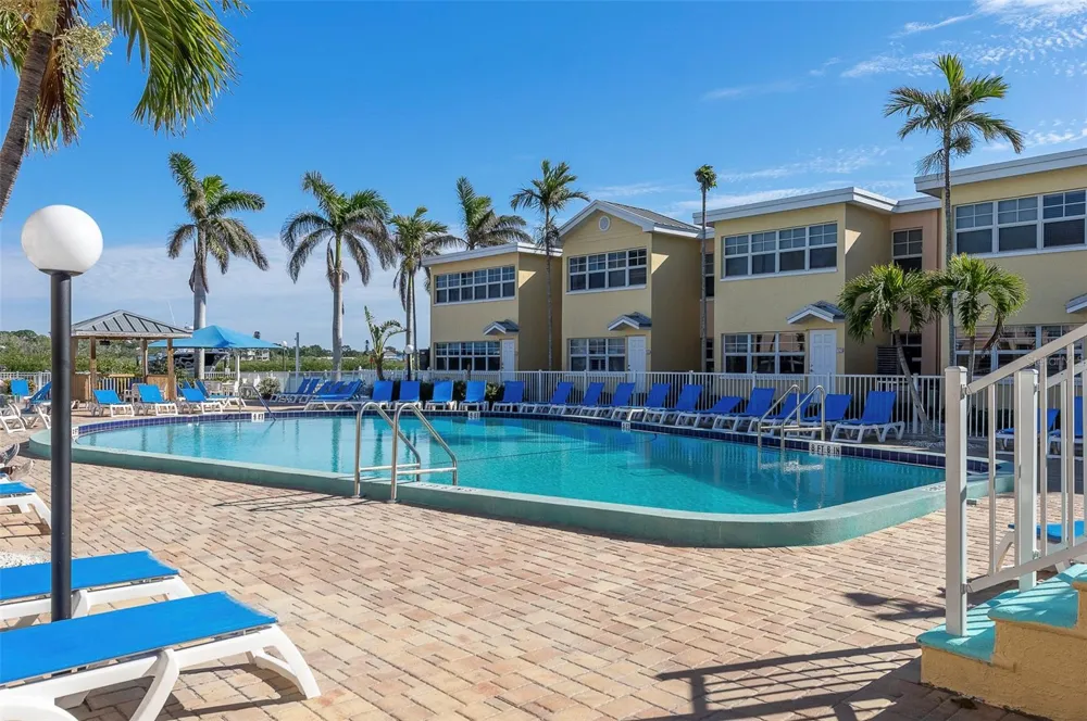 19417 GULF BOULEVARD #E109 Indian Rocks Beach, FL 33785
