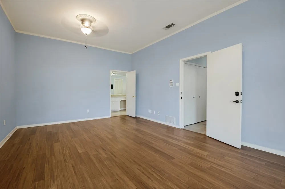 9 Country Lake Drive Carrollton, TX 75006