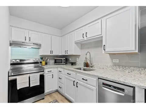 1350 Josephine Street #203