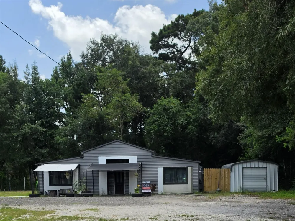 23381 Micke New Caney, TX 77357