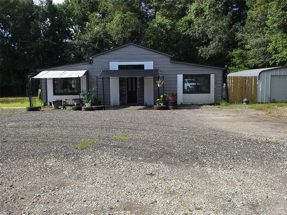 23381 Micke New Caney, TX 77357