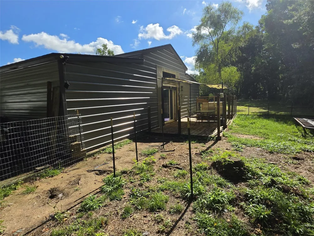 23381 Micke New Caney, TX 77357