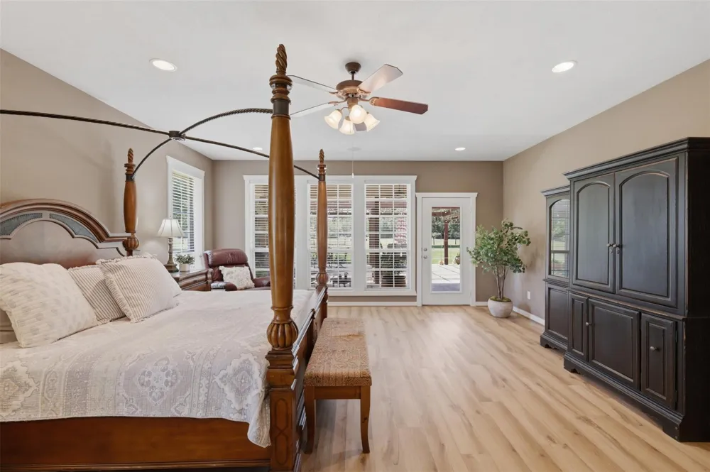 11430 Long Trussel Road Bryan, TX 77808