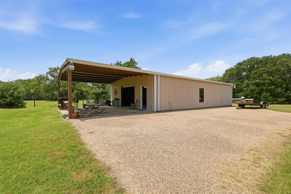 11430 Long Trussel Road Bryan, TX 77808