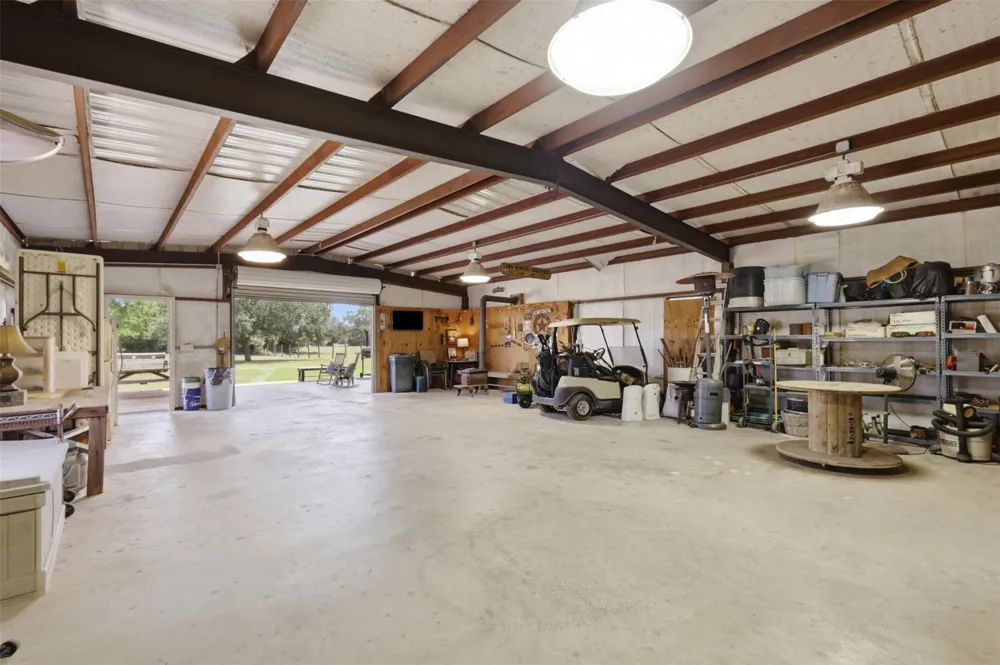 11430 Long Trussel Road Bryan, TX 77808