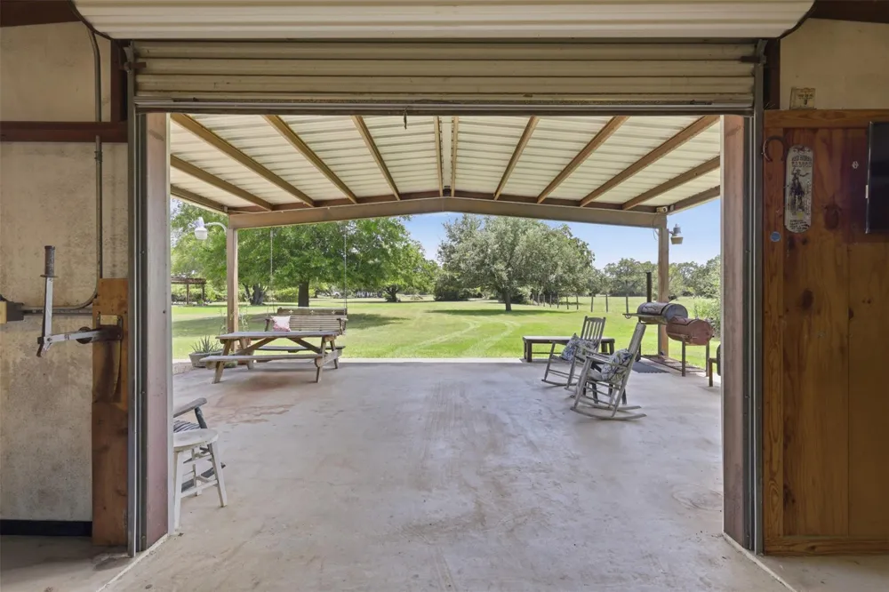 11430 Long Trussel Road Bryan, TX 77808