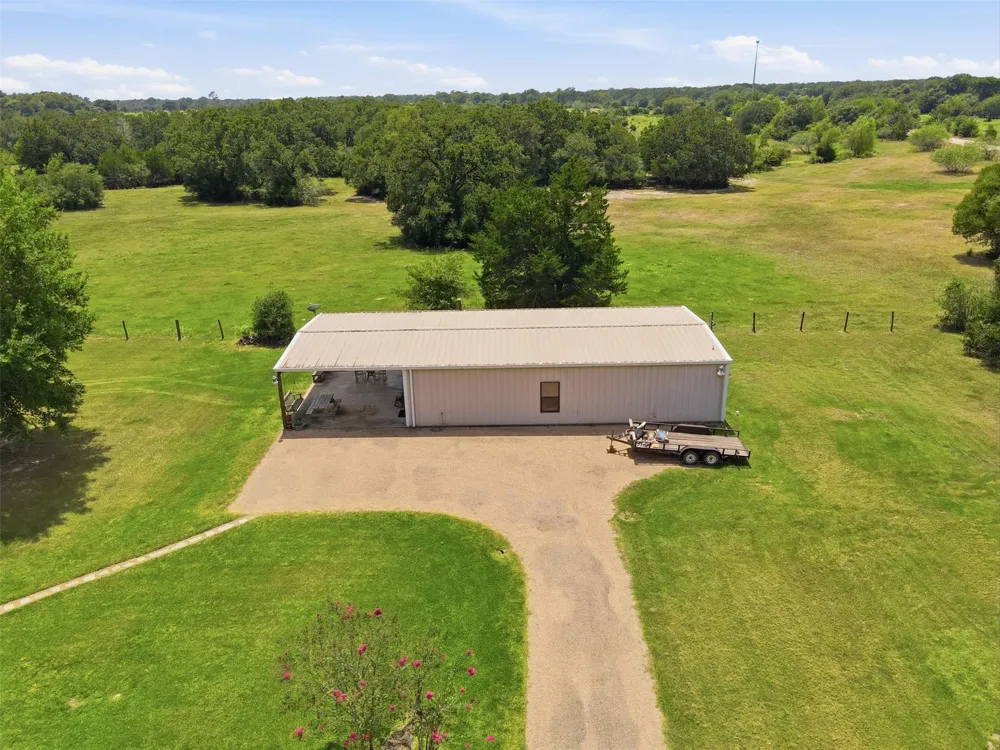 11430 Long Trussel Road Bryan, TX 77808