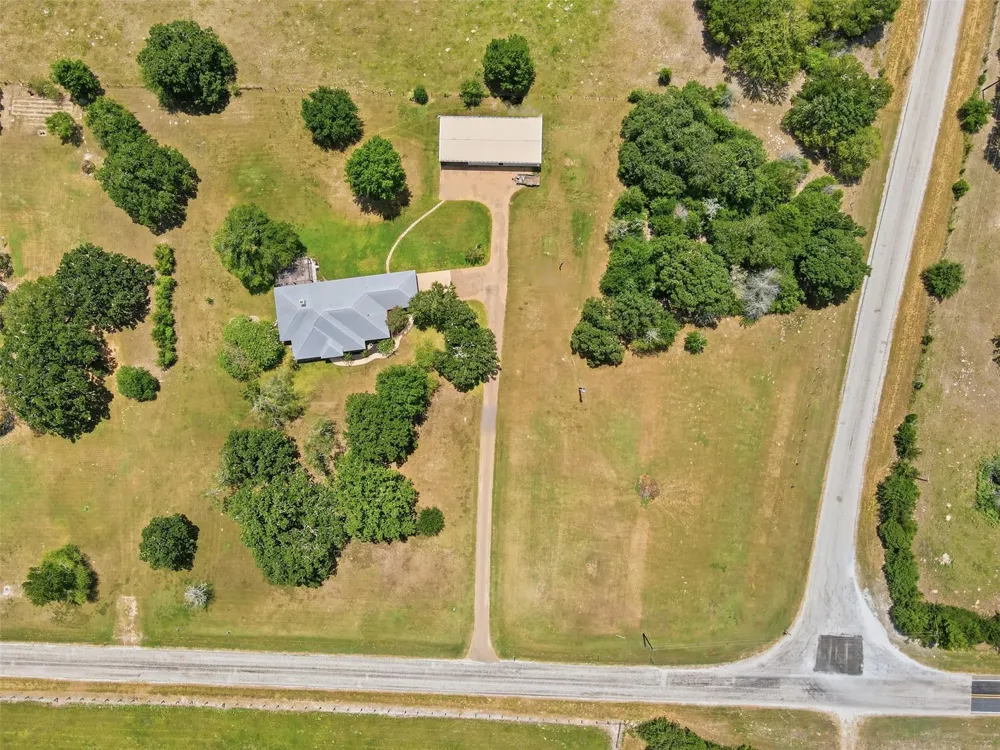 11430 Long Trussel Road Bryan, TX 77808