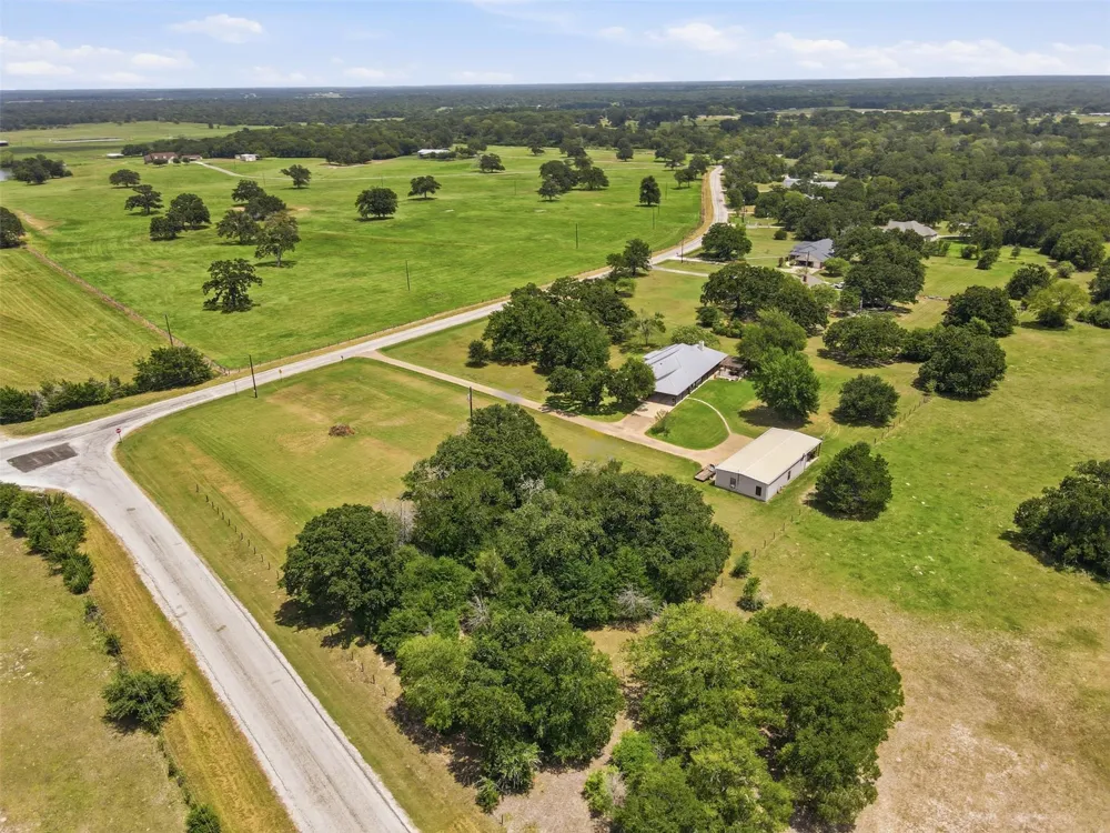 11430 Long Trussel Road Bryan, TX 77808