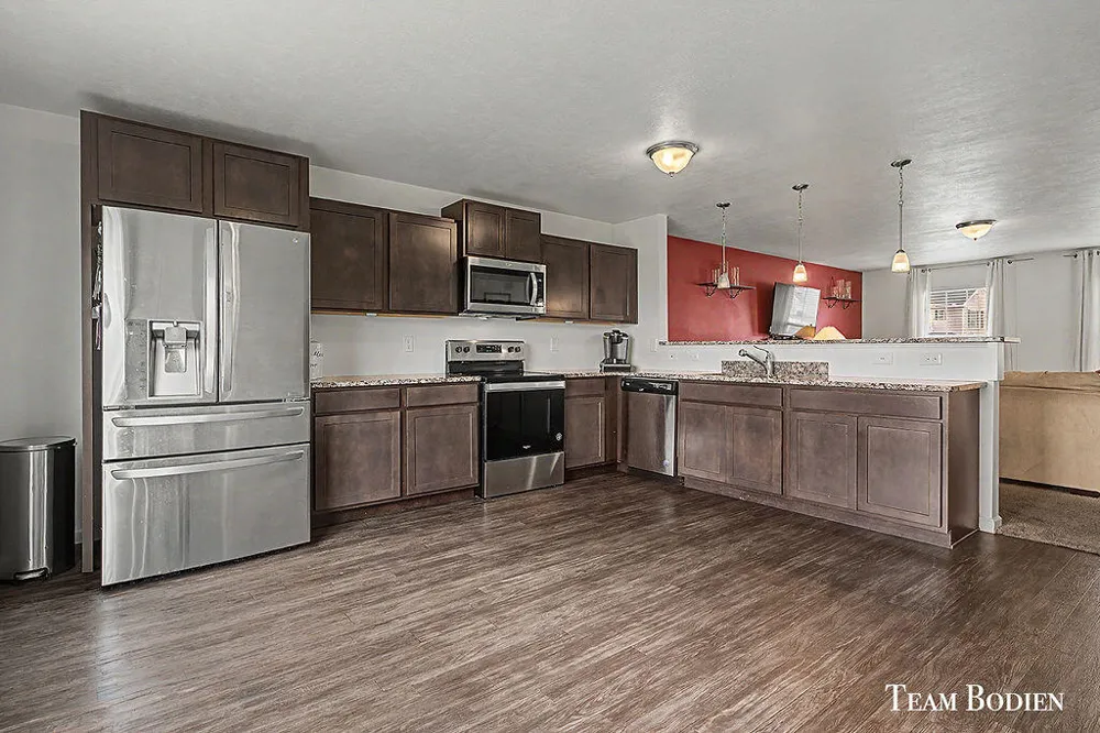 402 Oak Hill Court Middleville, MI 49333