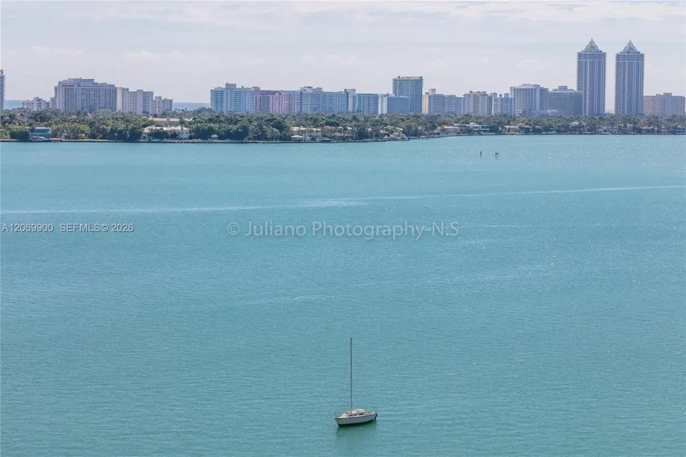7601 E Treasure Dr #1509 North Bay Village, FL 33141